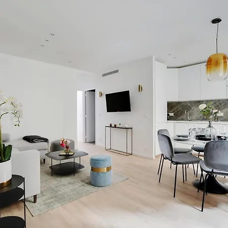 Apartment Charming - 2br-6p -in The Heart Of
